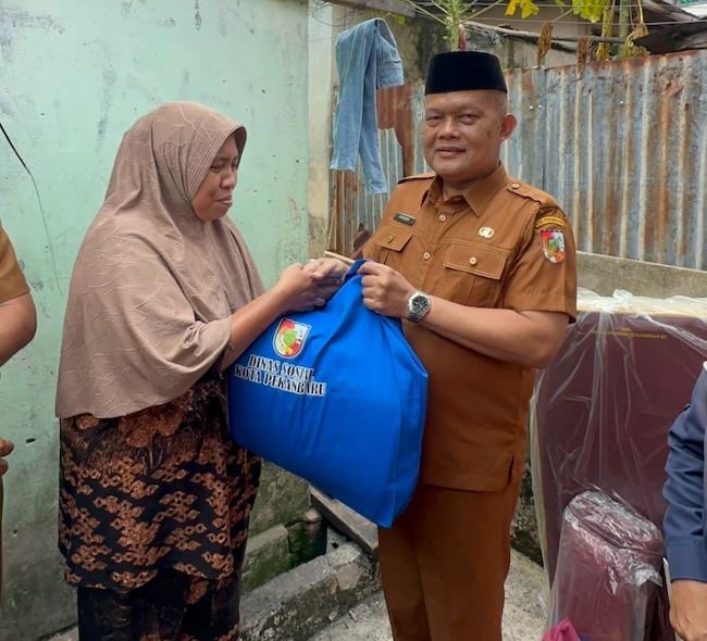 Rumah Warga di Senapelan Terbakar, Pemko Pekanbaru Salurkan Bantuan Darurat
